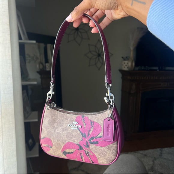 Coach Brown Signature Shoulder Bag with Pink Floral Accents - Picture 4 of 11